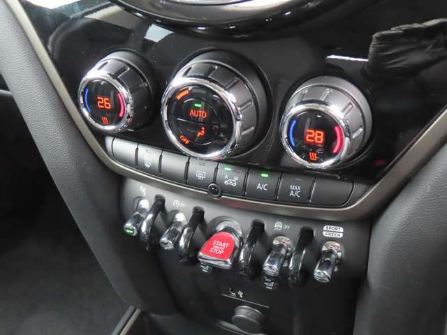 BMW MINI COOPER SD CROSS 2020 Image 31