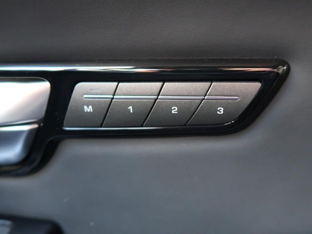 ROVER RANGE  EV 2018 Image 31