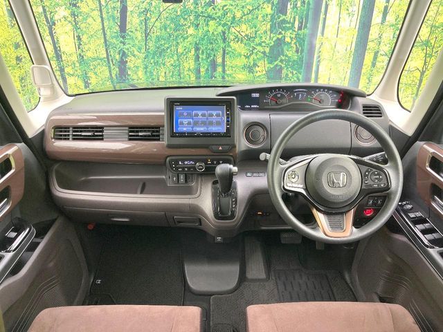 HONDA N BOX 2018 Image 31