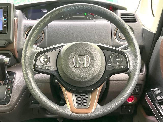 HONDA N BOX 2018 Image 31