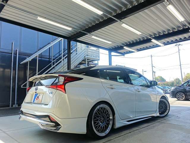 TOYOTA PRIUS 2019 Image 31