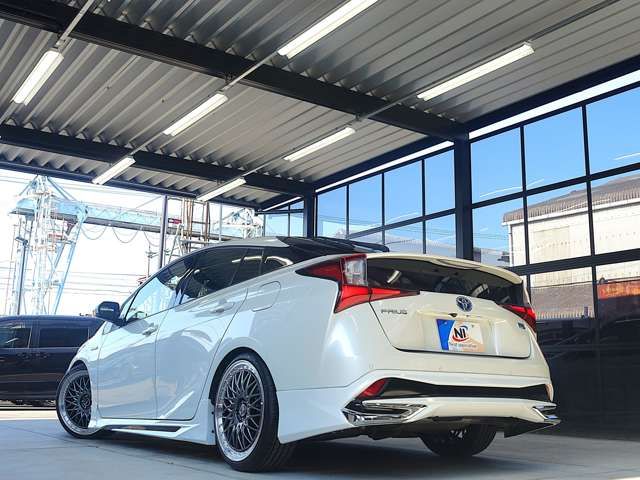 TOYOTA PRIUS 2019 Image 31