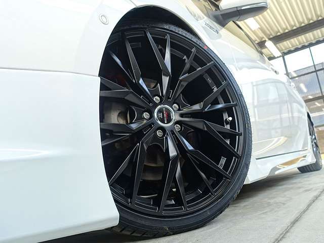 TOYOTA PRIUS 2018 Image 31