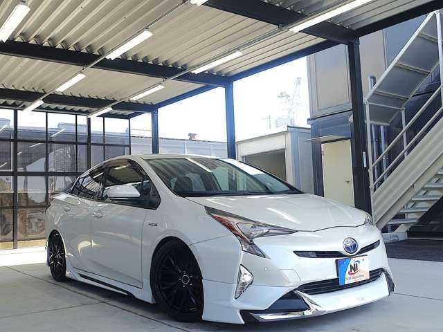 TOYOTA PRIUS 2018 Image 31