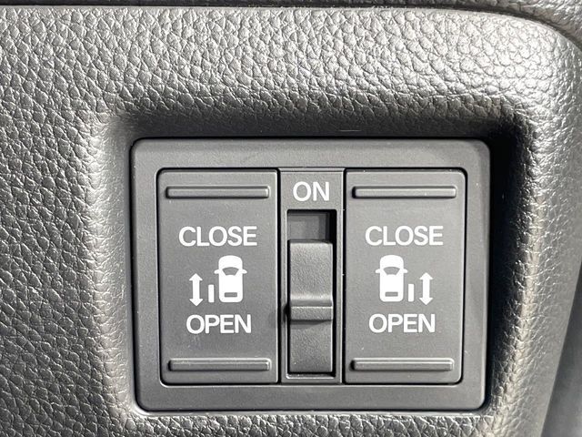 HONDA N BOX CUSTOM 2017 Image 31