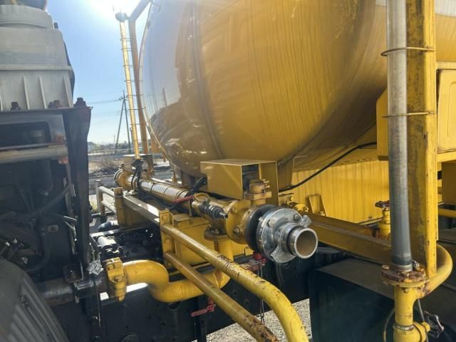 HINO PROFIA 2005 Image 31