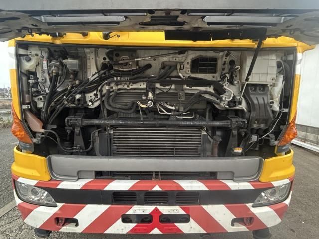 HINO PROFIA 2005 Image 31