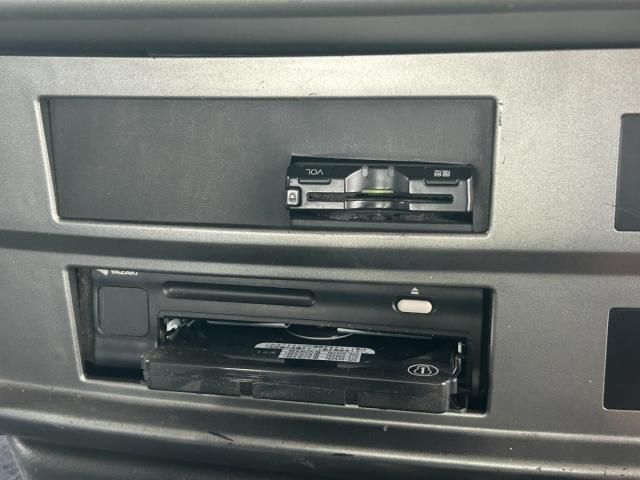 HINO PROFIA 2005 Image 31