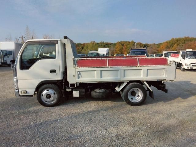 ISUZU ELF 2013 Image 31
