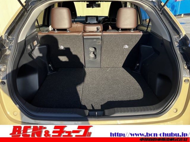 TOYOTA YARIS CROSS HYBRID 2021 Image 31