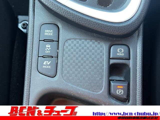 TOYOTA YARIS CROSS HYBRID 2021 Image 31