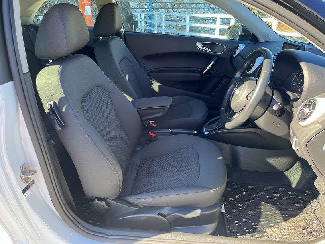 AUDI A1 2015 Image 31