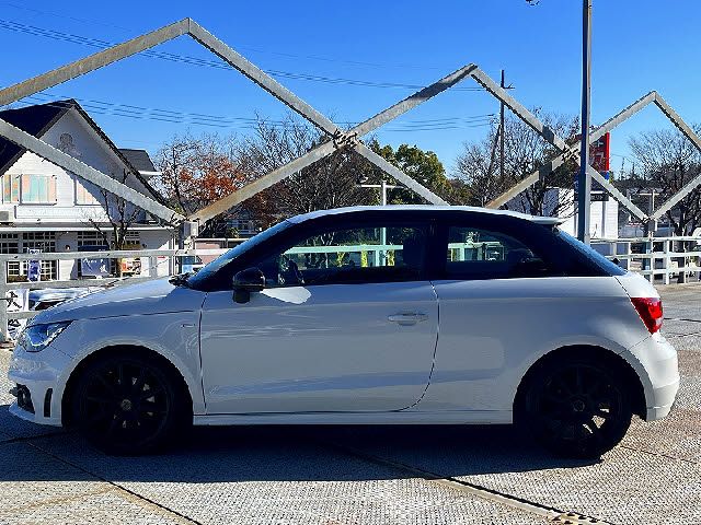 AUDI A1 2015 Image 31