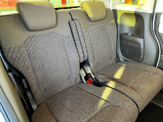 HONDA N BOX 2022 Image 31