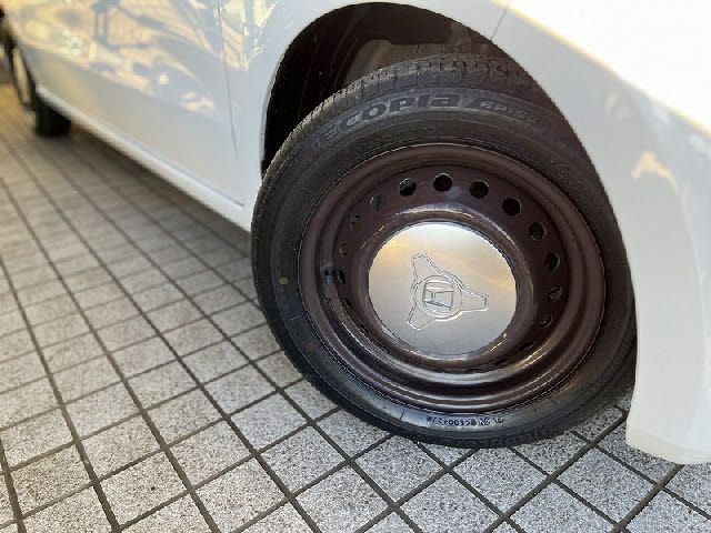 HONDA N BOX 2022 Image 31