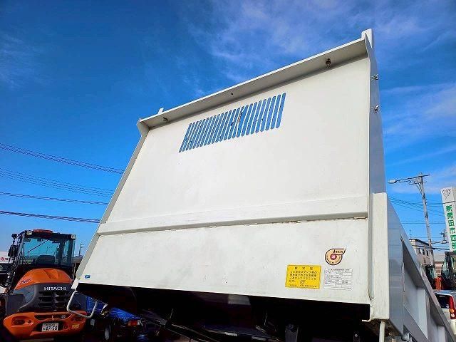 ISUZU ELF 2018 Image 31