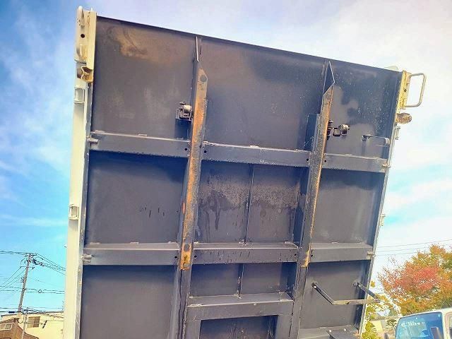 ISUZU ELF 2018 Image 31