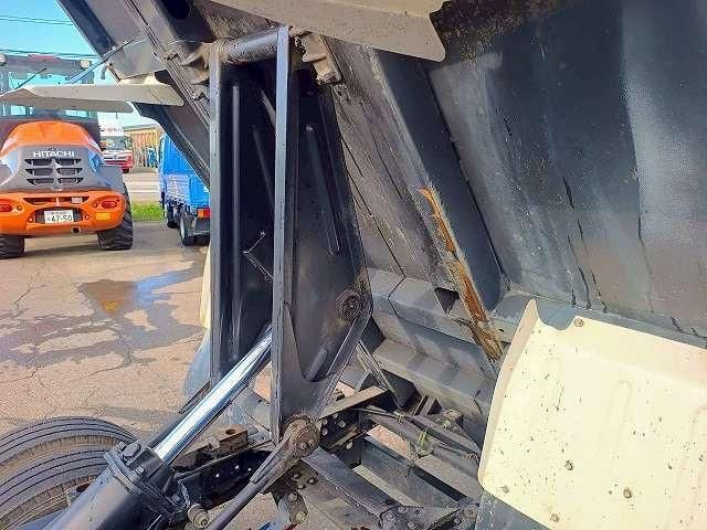 ISUZU ELF 2018 Image 31