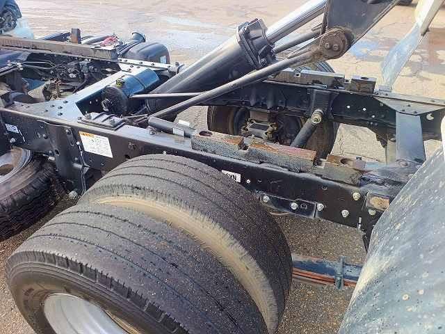 ISUZU ELF 2018 Image 31