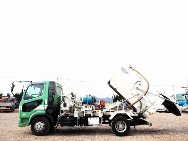 MITSUBISHI FUSOU FIGHTER 2006 Image 31