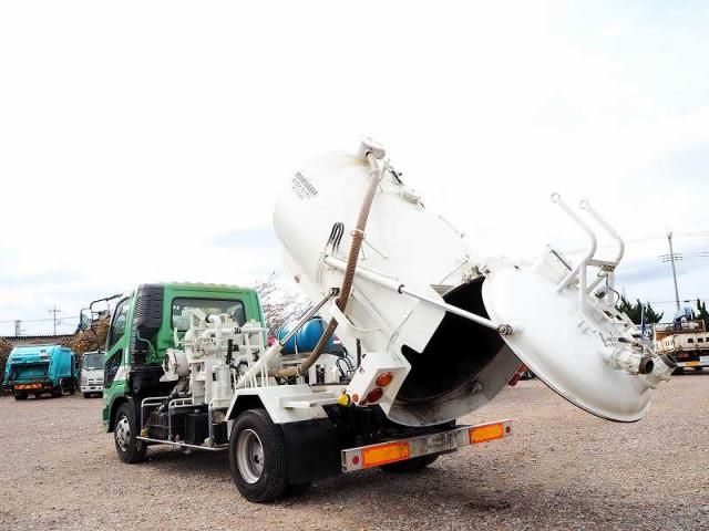 MITSUBISHI FUSOU FIGHTER 2006 Image 31