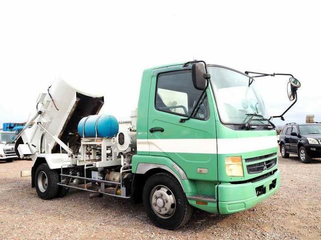 MITSUBISHI FUSOU FIGHTER 2006 Image 31