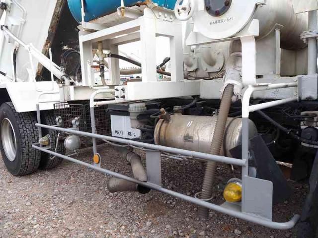 MITSUBISHI FUSOU FIGHTER 2006 Image 31