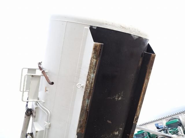 MITSUBISHI FUSOU FIGHTER 2006 Image 31