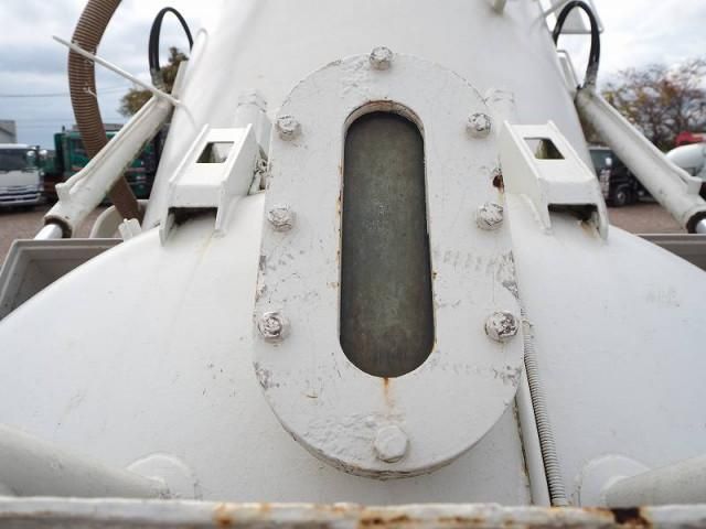 MITSUBISHI FUSOU FIGHTER 2006 Image 31