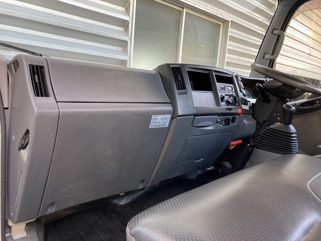 ISUZU ELF 2015 Image 31