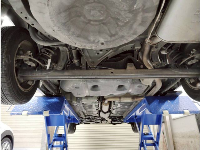 NISSAN BLUEBIRD SEDAN 1999 Image 31