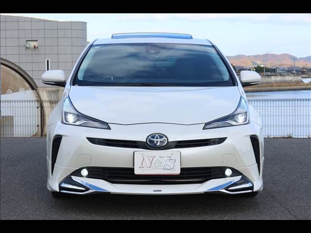 TOYOTA PRIUS 2019 Image 31