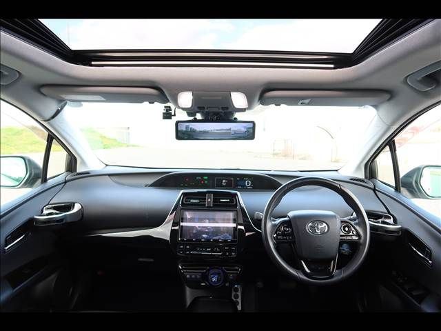 TOYOTA PRIUS 2019 Image 31