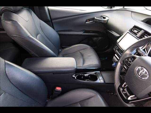 TOYOTA PRIUS 2019 Image 31