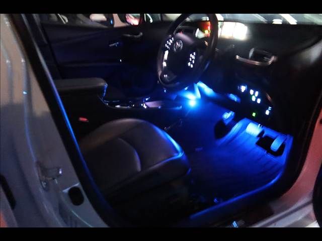 TOYOTA PRIUS 2019 Image 31