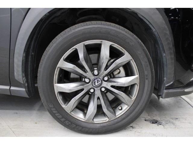 TOYOTA LEXUS NX300 2018 Image 31