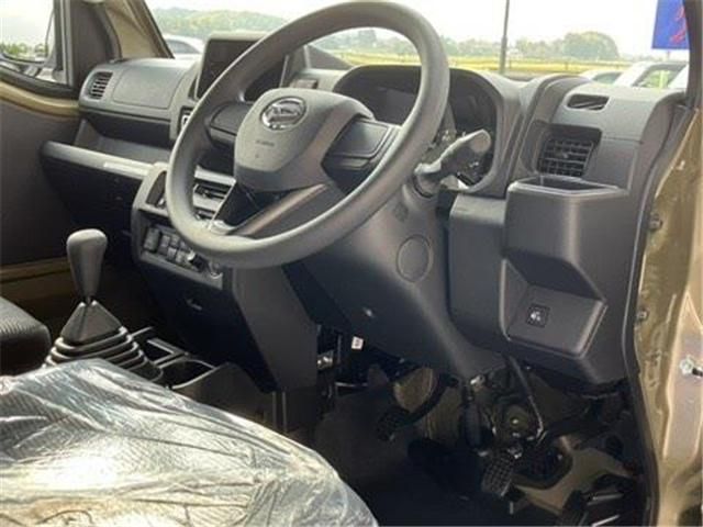 DAIHATSU HIJET TRUCK 4WD 2025 Image 31