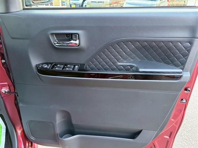 DAIHATSU TANTO CUSTOM 2021 Image 31