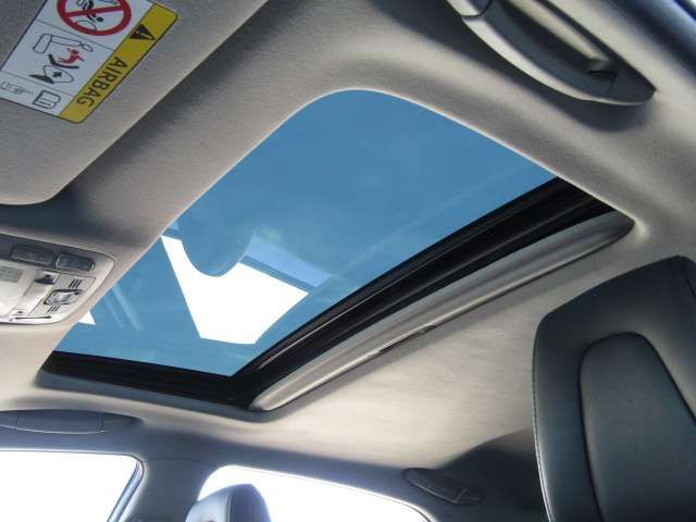 TOYOTA CROWN SEDAN 2015 Image 31