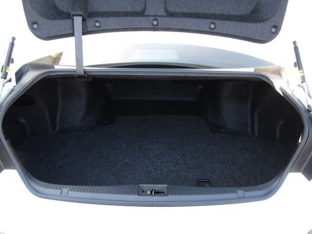 TOYOTA CROWN SEDAN 2015 Image 31