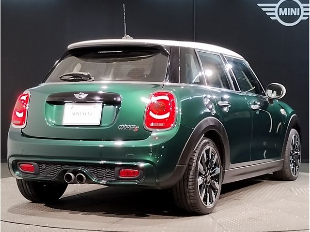 BMW MINI COOPER S 5D 2018 Image 31