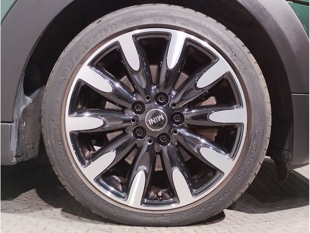 BMW MINI COOPER S 5D 2018 Image 31