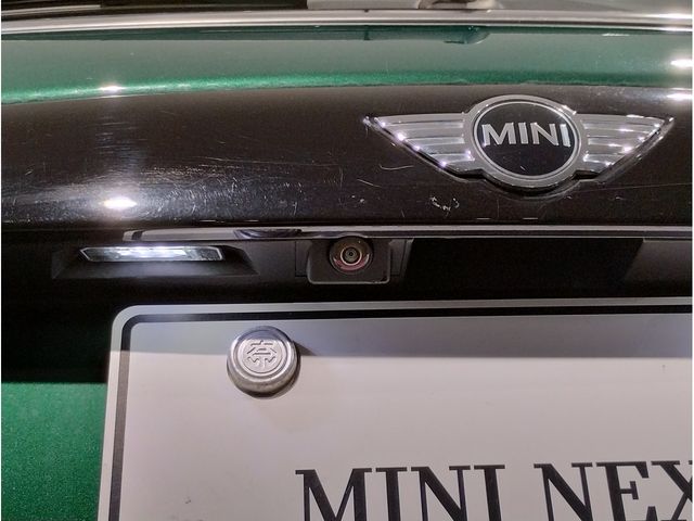 BMW MINI COOPER S 5D 2018 Image 31