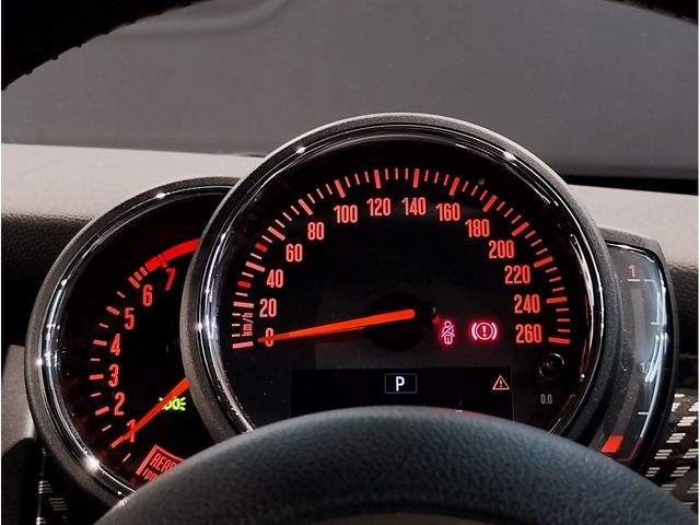 BMW MINI COOPER S 5D 2018 Image 31