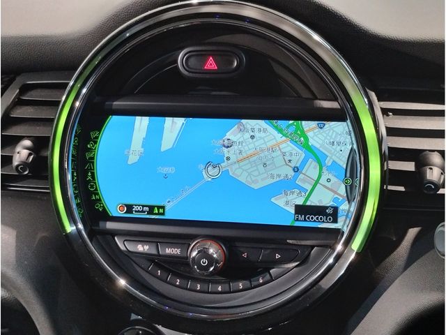 BMW MINI COOPER S 5D 2018 Image 31