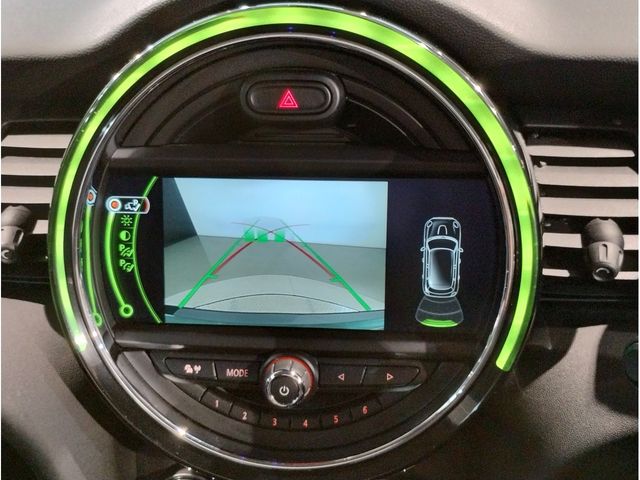 BMW MINI COOPER S 5D 2018 Image 31