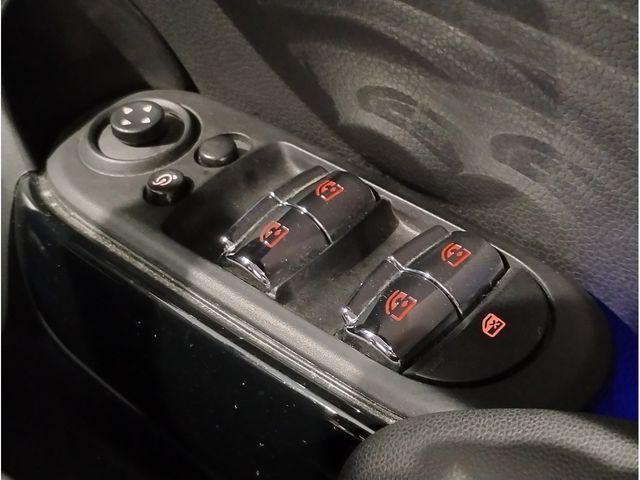 BMW MINI COOPER S 5D 2018 Image 31