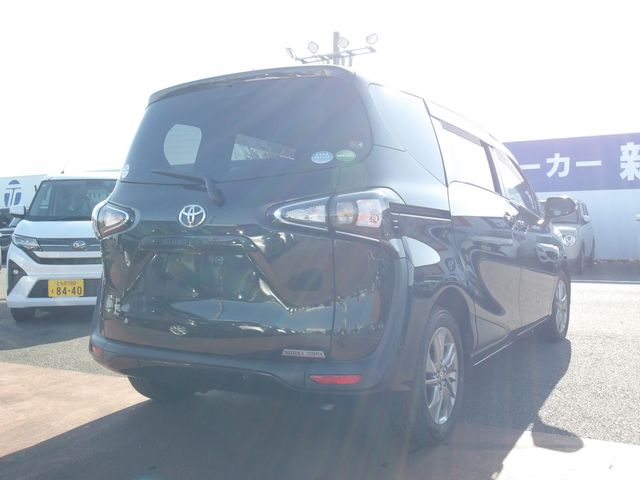 TOYOTA SIENTA 2018 Image 31