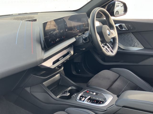 BMW 1SERIES 2025 Image 31