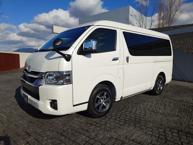 TOYOTA HIACE VAN 2WD 2025 Image 31